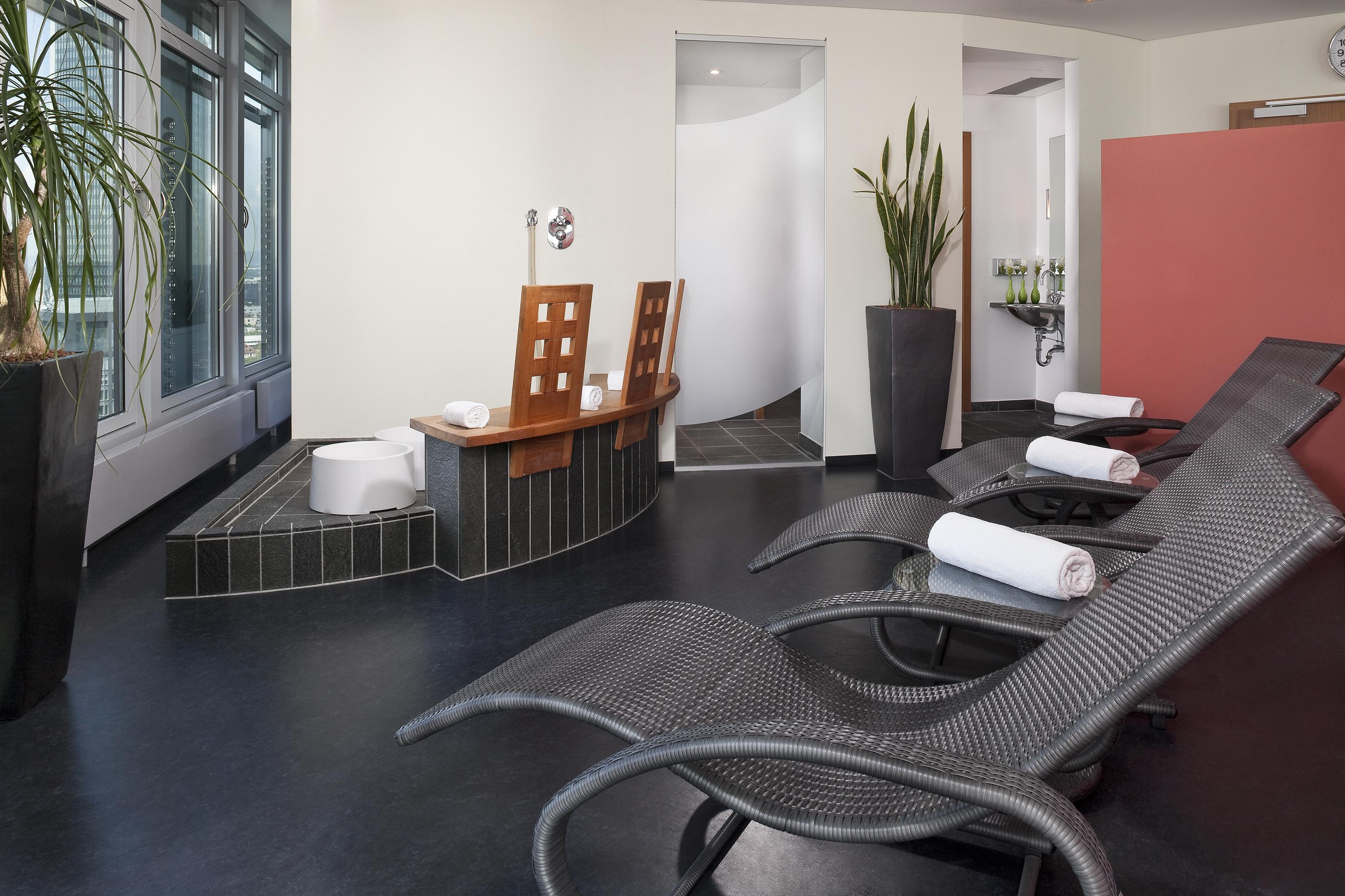 Innside By Melia Frankfurt Eurotheum Hotel 4*