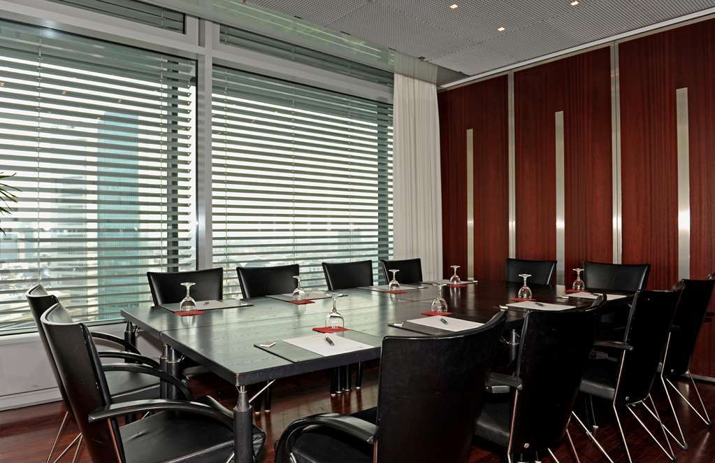 Innside By Melia Frankfurt Eurotheum Hotel 4*